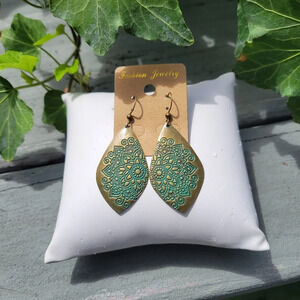 NEW‎ | Antiqued Bronze Carved Flower Earrings